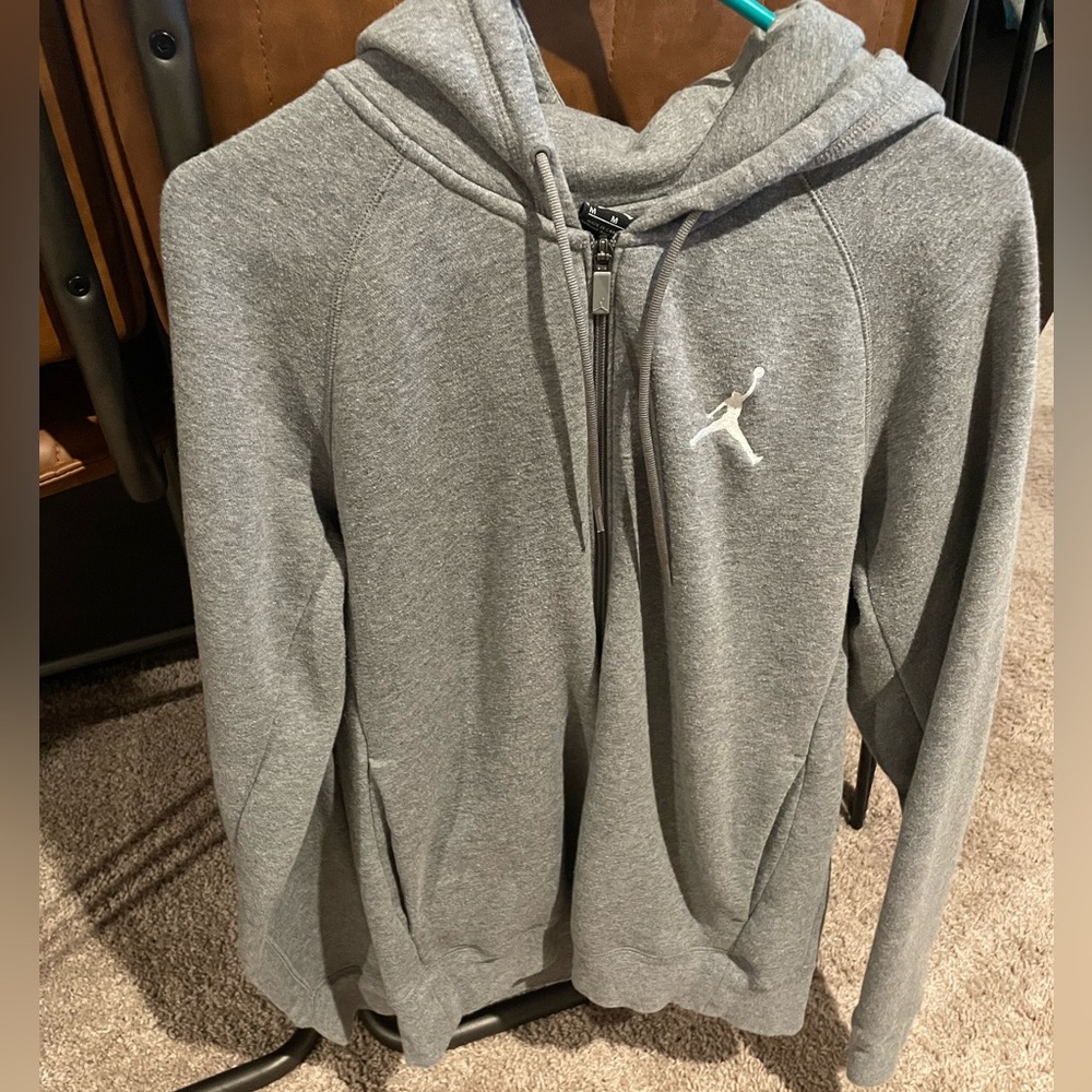 Jordan zip up hoody size medium